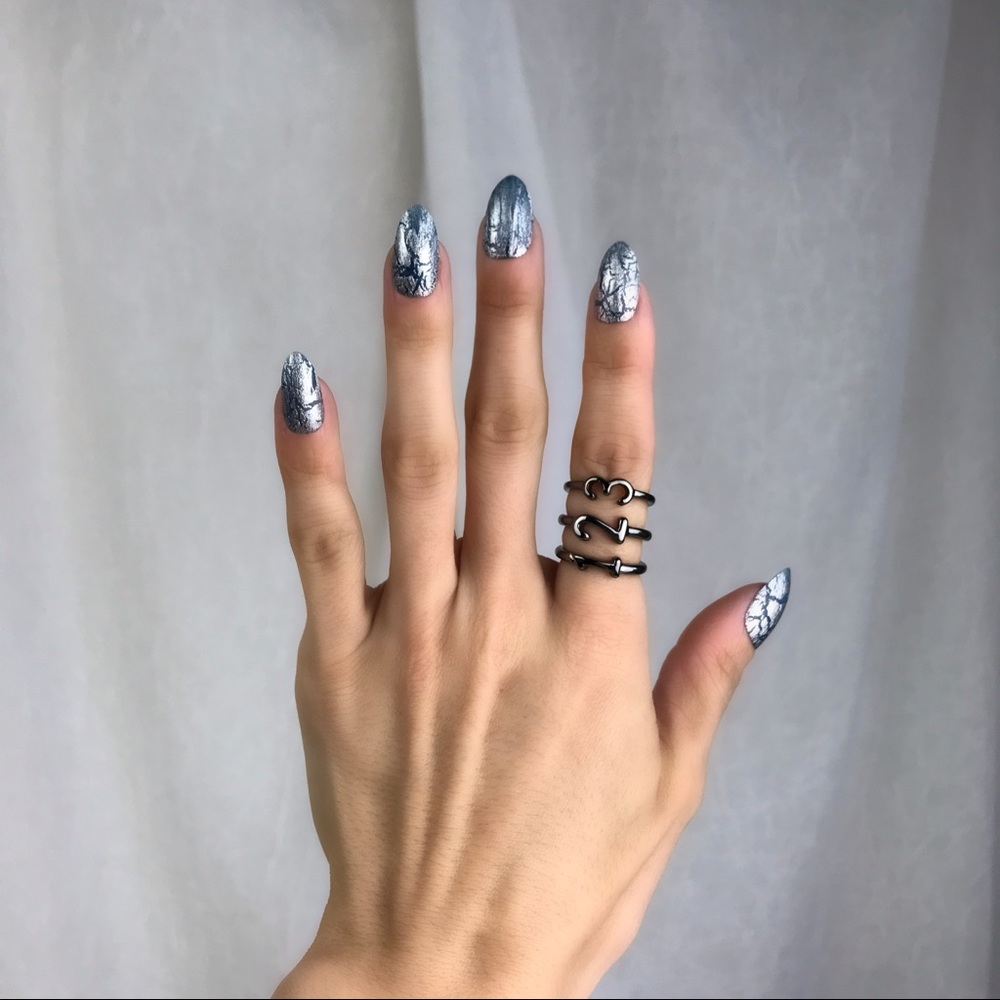 🚫SOLD🚫 NWOT 1 2 3 Dark Silver Number Stacking Rings Minimalist Size 6 Gunmetal - Picture 3 of 13